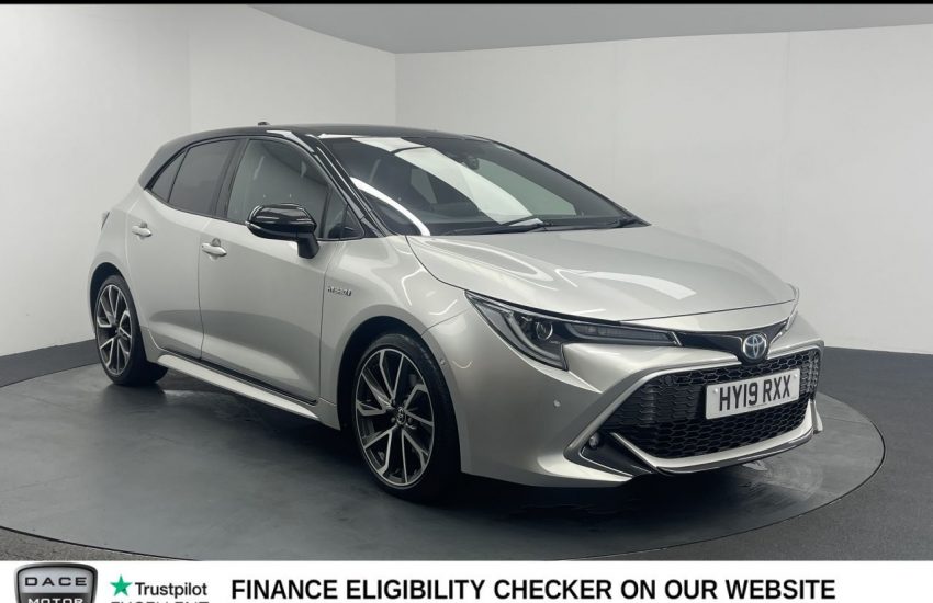 Used 2019 SILVER TOYOTA COROLLA for sale in Manchester
