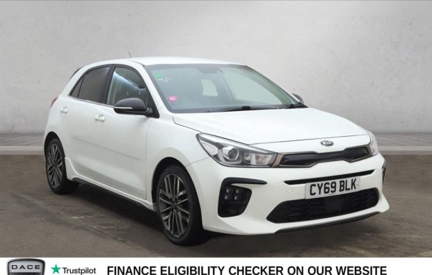 Used 2019 WHITE KIA RIO for sale in Manchester