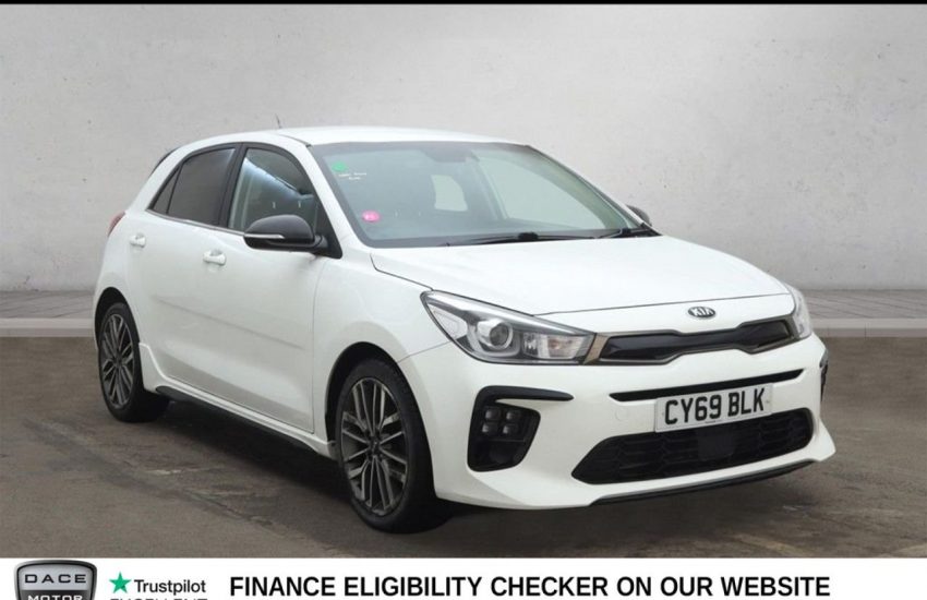 Used 2019 WHITE KIA RIO for sale in Manchester
