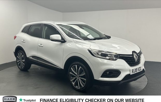 Used 2019 WHITE RENAULT KADJAR for sale in Manchester