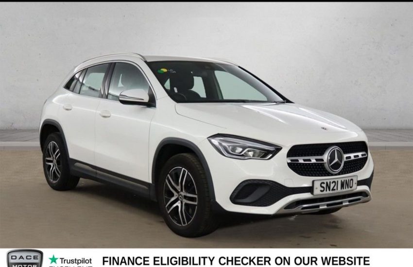 Used 2021 WHITE MERCEDES-BENZ GLA for sale in Manchester